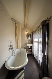Koupelna v ubytování The Provence Village