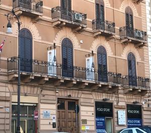 The building in which a panziókat is located