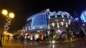 O edifício onde o hotel está situado