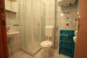 Koupelna v ubytování Apartments Nada