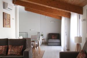 Posedenie v ubytovaní Apartamentos Real Lleida