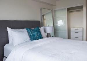 Un ou plusieurs lits dans un hébergement de l'établissement LIV Extended Stay