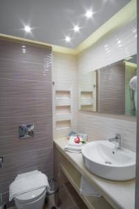 Ванная комната в WhiteSands Beach Resort