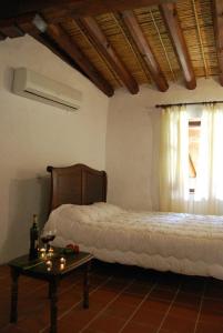 Postel nebo postele na pokoji v ubytování Xenis House