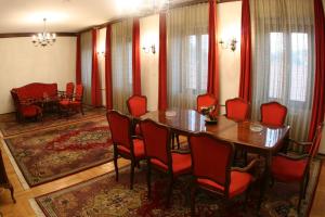A seating area at Hotel Grand