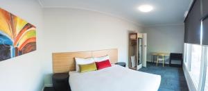 Postel nebo postele na pokoji v ubytování Links Hotel