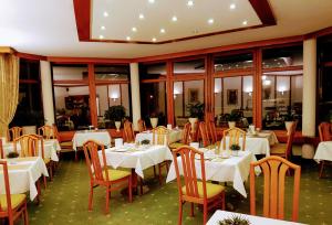 Restaurace v ubytování Hotel Garni Reulein