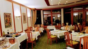Restaurace v ubytování Hotel Garni Reulein