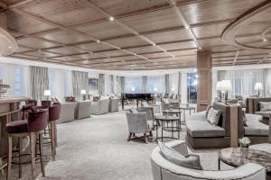 Posezení v ubytování Hotel Alpina deluxe