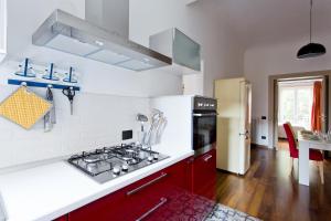 Kuchyňa alebo kuchynka v ubytovaní Dante Vintage Apartment