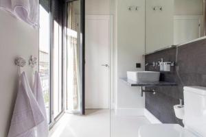 Kúpeľňa v ubytovaní Apartamentos RG Dúplex San Bernardo