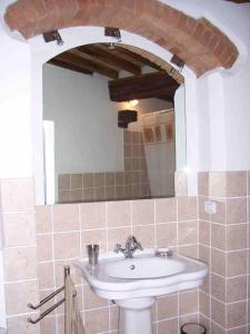 Casa Romantica Pereta tesisinde bir banyo