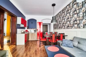 Kuchyňa alebo kuchynka v ubytovaní Apartamenty Kowary - Na Kowarskiej Starówce