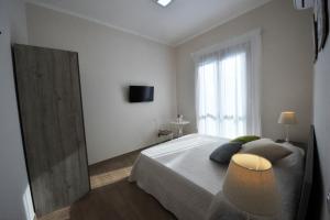 Μια τηλεόραση ή/και κέντρο ψυχαγωγίας στο Mavi Apartments
