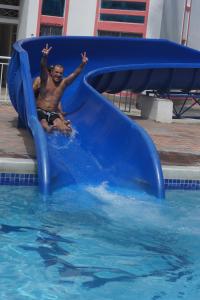 Swimmingpoolen hos eller tæt på La Mansion del Rodadero