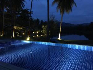 Bazén v ubytování Khao Lak Golden Coconut nebo v jeho okolí