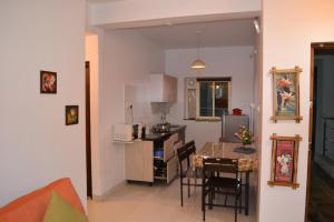 Gallery image of Ocean Shores Hospitality in Candolim