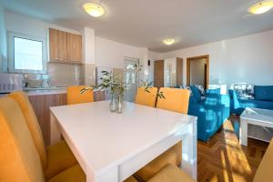 Χώρος καθιστικού στο Apartments Mon Beach