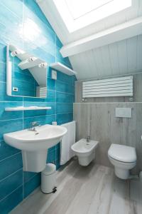 A bathroom at Hotel Biancaneve Wellness