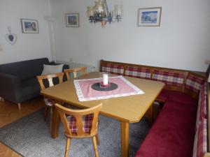 Posedenie v ubytovaní Appartement Landhaus Einsiedler