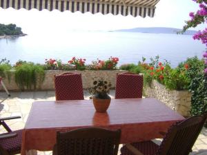 Fotografie z fotogalerie ubytování Holiday home Zdenka v destinaci Okrug Donji
