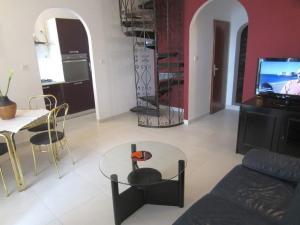 Fotografie z fotogalerie ubytování Holiday home Zdenka v destinaci Okrug Donji