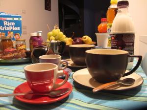 Coffee and tea making facilities at B&B Baratoff