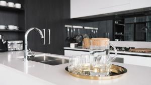 Foto de la galeria de Wentworth Point Oversized balcony view apartment a Sydney