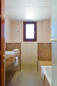 Koupelna v ubytování Hotel Las Truchas