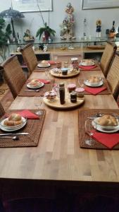 Un restaurant sau alt loc unde se poate mânca la B & B Auf dem Wolf, St. Jakob