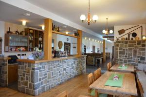 Lounge alebo bar v ubytovaní Penzion Marie - Žumberk