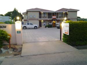 Gallery image of Keeme-Nao Self Catering Apartments in Gaborone