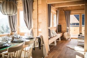Posedenie v ubytovaní Osada domków TATRA-DREAM