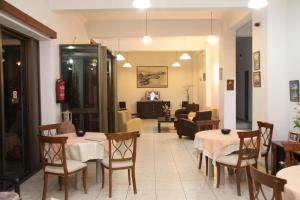 Restoran atau tempat makan lain di Veroniki Hotel