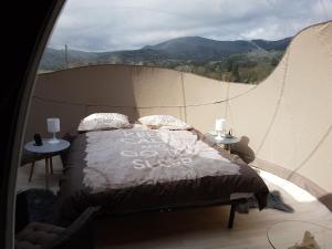 Cama o camas de una habitación en Relais de l'alsou- piscine