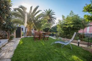 Vonkajšia záhrada v ubytovaní Apartments Villa Adrienne