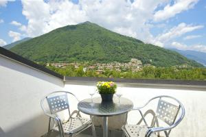 En generel udsigt til bjerge eller udsigt til bjerge taget fra lejligheden