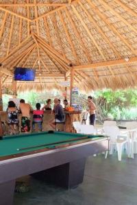 Restoran atau tempat lain untuk makan di Mondala Hostal Carrizalillo