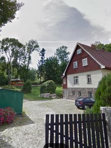 Budova, kde se ubytování v soukromí nachází