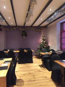 Gallery image of The Falcon Inn Retreat in Aberdare