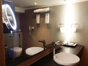 Koupelna v ubytování Hotel Oxina Lygon