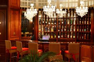 Lounge nebo bar v ubytování Muthu Sovereign Suites & Spa, Limuru Road, Nairobi