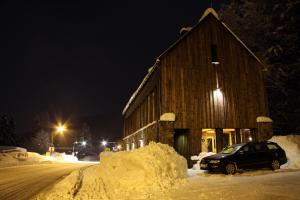 Krakonošova Dílna "WOODHAUS" v zimě