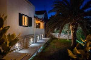 Zahrada ubytování Holiday Home Brac