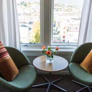 Posezení v ubytování Breidablikk Guesthouse