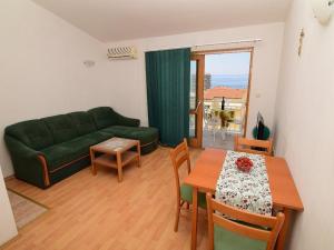 Χώρος καθιστικού στο Apartments Ivan