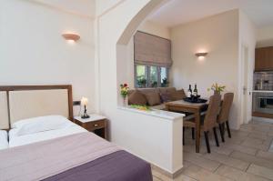Kuchyň nebo kuchyňský kout v ubytování Harmony Hotel Apartments
