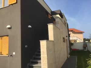 Budova, v ktorej sa vila nachádza