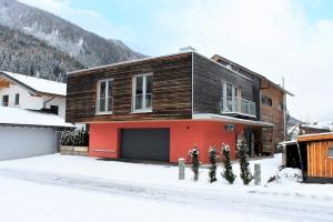 Nespecifikovaný výhled na hory nebo výhled na hory při pohledu z apartmánu