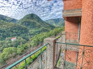 Pemandangan gunung umum atau pemandangan gunung yang diambil dari homestay